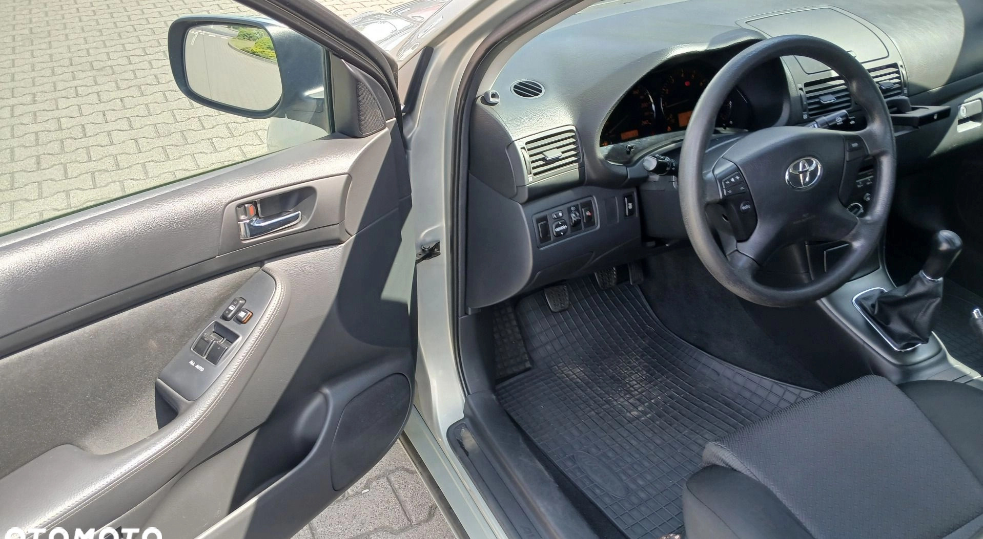 Toyota Avensis cena 19900 przebieg: 220153, rok produkcji 2008 z Kalisz małe 562